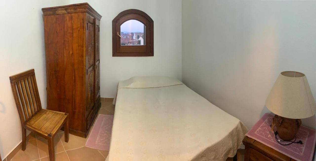 Appartamenti Bella Vista Su Tavolara Porto San Paolo  Esterno foto